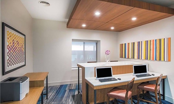 Downtown Albany Hotel | Hotel de 3 estrellas ∙ Holiday Inn Express Albany Downtown, an IHG Hotel