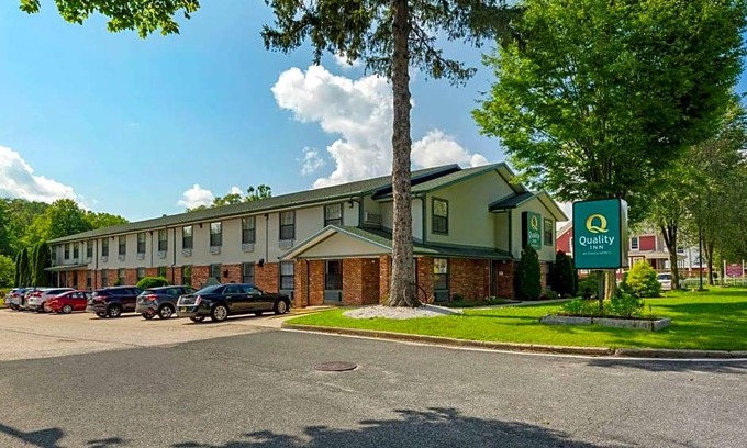 Lee Hotel | Hotel de 3 estrellas ∙ Quality Inn