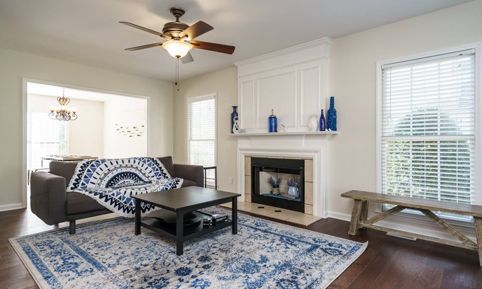 Cary Casa | Nuevo - Casa ubicada en el centro - Raleigh Durham Cary RDU