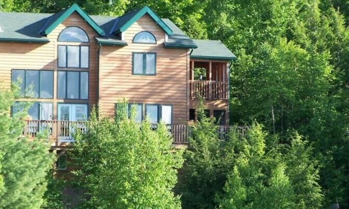 Dysart et al Cabaña | 2 story 4 season Dream Cottage