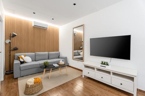 Milla de Oro Apartamento | 2 Ubicación Inmejorable, 5 min del Parque El Retiro, Puerta de Alcala, Goya, Serrano, Velazquez, & WiZink Center