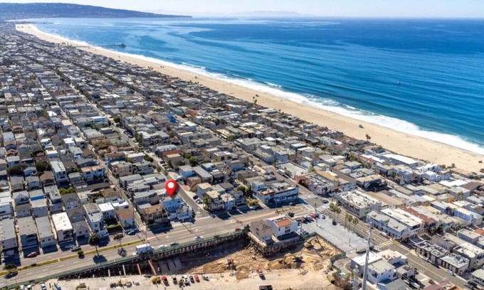 El Porto Casa | 2 Units - 2 Blocks2Beach - Ocean Views - PoolTable