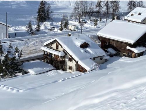 Frauenkirch Apartamento | 2 Zimmer Ferienwohnung Davos-Glaris