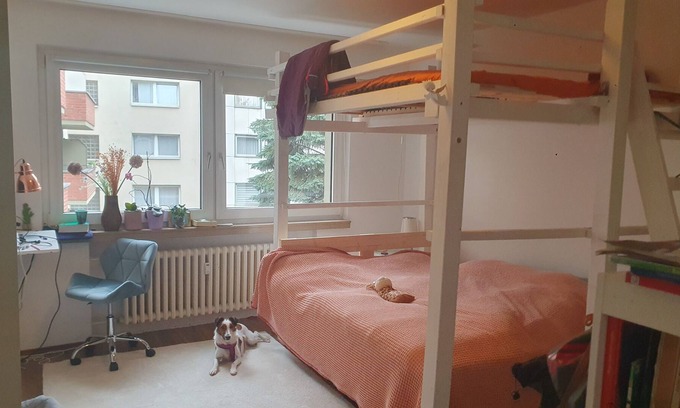 Vingst Condominio | 2- Zimmer Wohnung Nahe Köln Messe mit Loggia