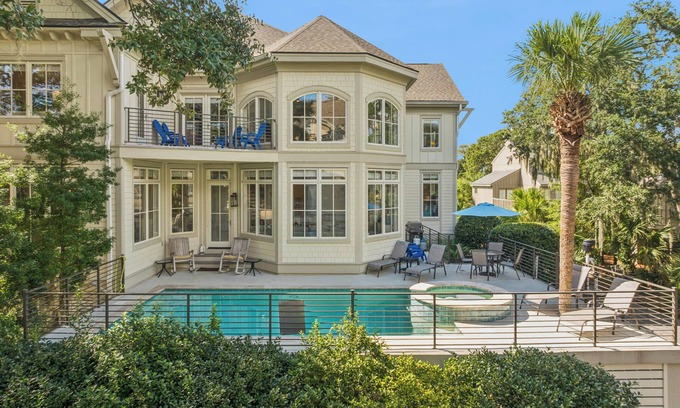 North Forest Beach Casa | 20 Knott's Way @ North Forest Beach | Luxury Retreat | Steps from the Beach | Loaded with Amenities