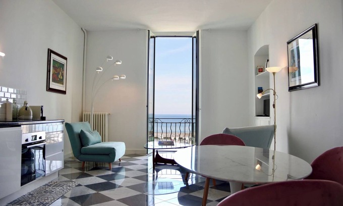 Menton Apartamento | 20-"Le Grand Hotel" Prestigieux et Unique, Vue Mer