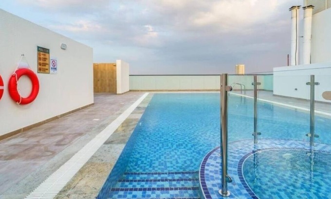 Dubai Apartamento | 20 Min from Downtown Dubai - Amazing Studio with Hugh Balcony in Majan