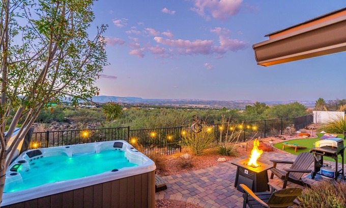 Clarkdale Casa | 20 min to Sedona / Hot Tub Views!