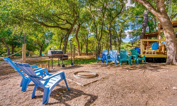New Braunfels Casa | Ask for 20% Off Main House, Camper and Camp House