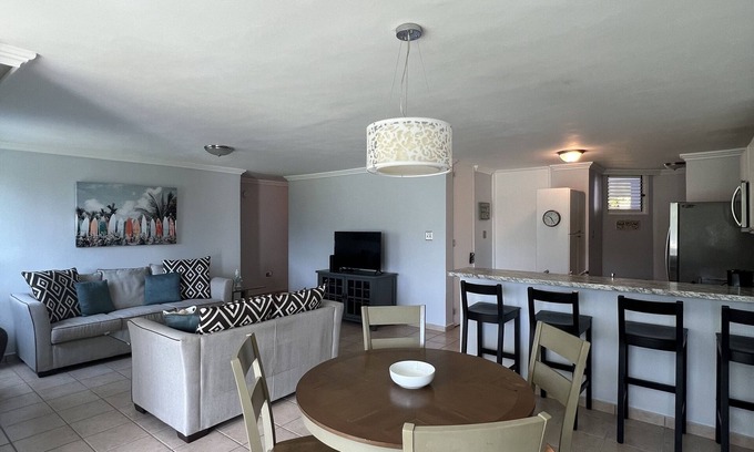 Zarzal Apartamento | Garden condo, pool, close to beach and Rio Mar Hotel gulf course.