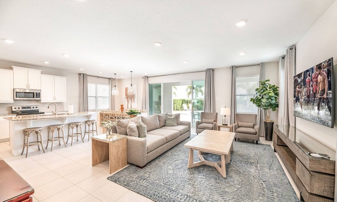 Florida Central Atlantic Coast Villa | 20% OFF / Modern Sunset Villa / 5BR with 2 EN-SUITE / Private Pool & Spa