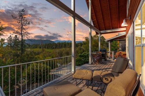Dover Bay Casa | 20 Pomrankey Ln