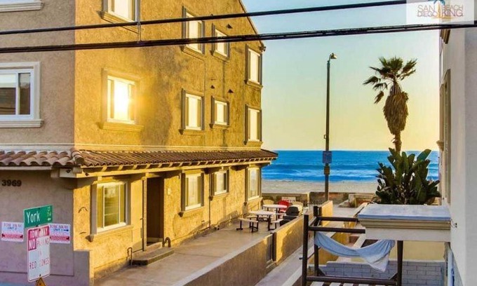 Mission Beach Casa | 200-Surf Stars Penthouse