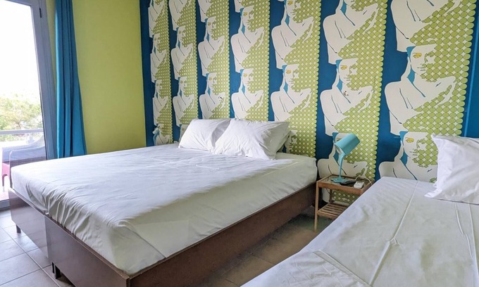 Kamena Vourla Casa | 202 | Okeania 3 persons 1st floor Seafront Room