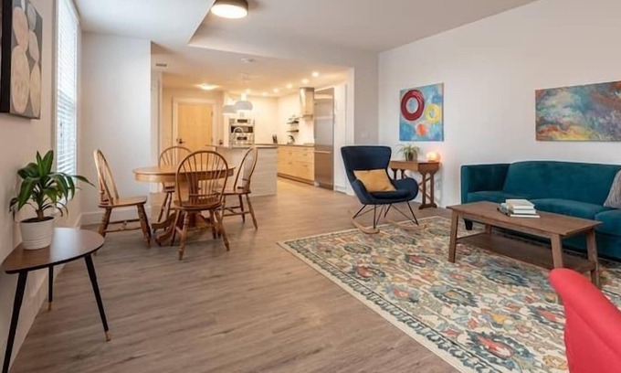 Wolfville Casa | 202 - Wolfville Main Street 2-Bed Suite with Patio