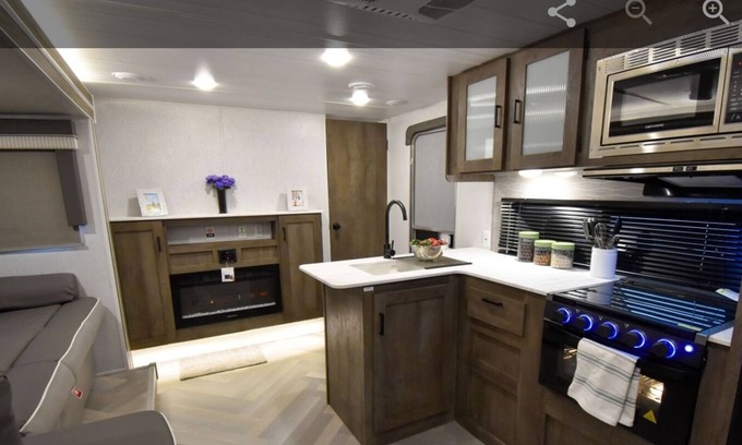 Wingina Casa | 2023 Forest River X-Lite- sleeps 10
