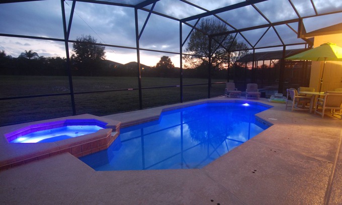 Highgate Park Casa | Sur frente a la piscina y balneario - Excelente Casa para vacaciones