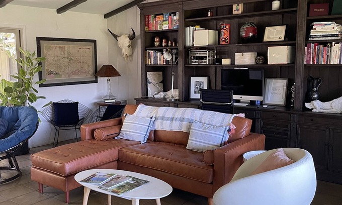 Benbow Casa | 2025 is going to be awesome! Entire property-pool-hot tub-pets ok- golf-redwoods