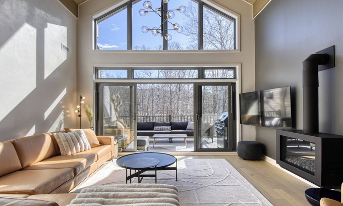 Mont-Tremblant Condominio | 204 Verbier Building 14
