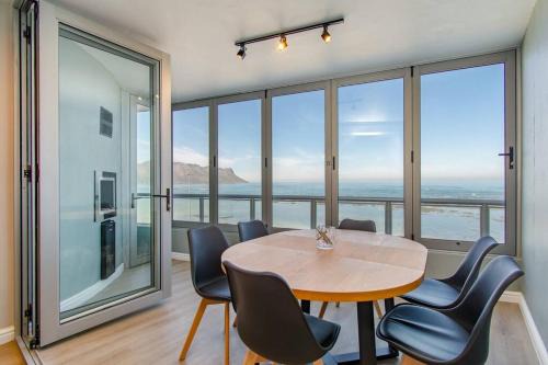 Strand Apartamento | 204 Wavecrest Strand Beach Villa