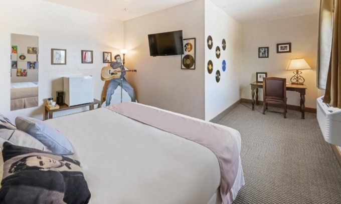 Gonzales Casa | 206 - Historic Alcalde Hotel - Yes! We're open! 2022