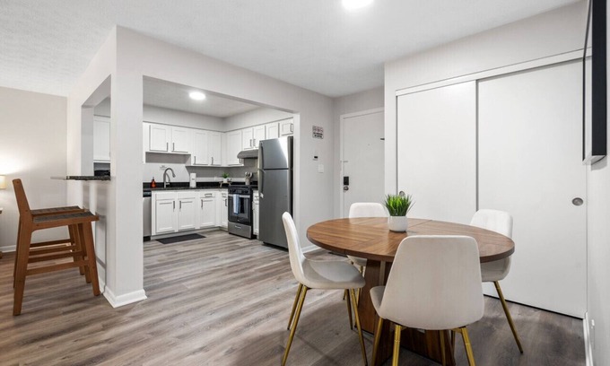 Northwest Columbus Apartamento | 208 - Apt near OSU | Gym Access & Free Parking