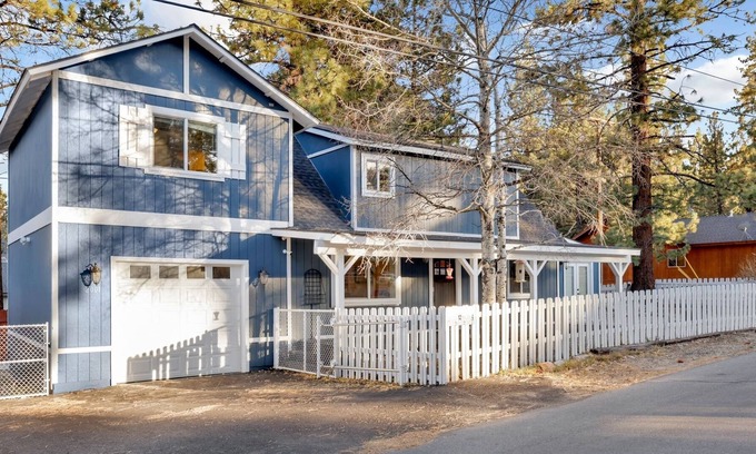 Meadowbrook Estates Chalet De Esquí | 2085- Beary Peaceful Retreat 3 Bedroom Home by Redawning