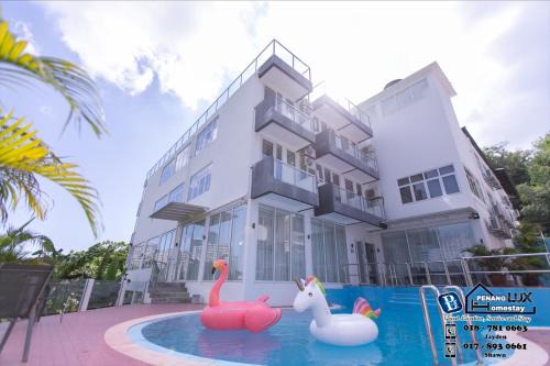 Bayan Lepas Casa | 20BR SwimmingPool Villa Golf View Snooker BBQ