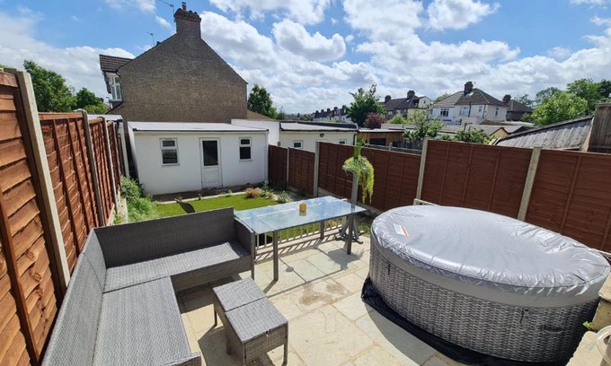 South Norwood Casa | 20mins London Bridge Lux 6 Bedrm