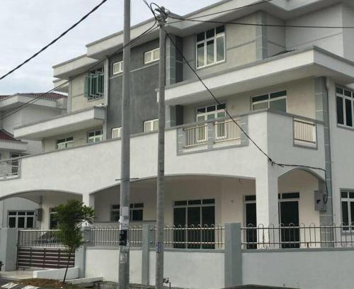 Taman Sejati Apartamento | 20Pax 3-Storey SemiD 5Room&5Bathroom Sweet Dream Home Sitiawan