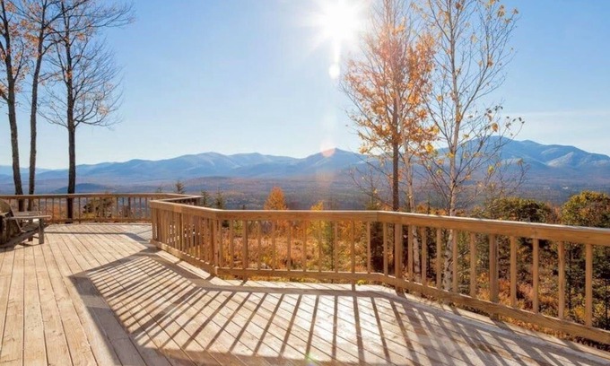 Bethlehem Casa | 212 Stunning home with breathtaking views, outdoor cedar sauna, great location! Skiing!