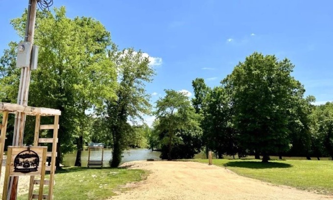 Flatwoods Alquiler De RV | 214A SWEETWATER RIVER SITE 6