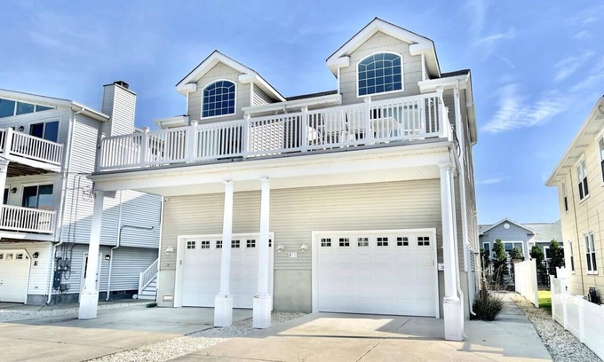 Sea Isle City Casa | 215 47th St Quiet Street Next To All The Bars and Restaurants