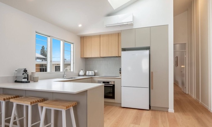 North Creek Casa | 22 North & South - Two modern duplexes in a prime location close to the beach