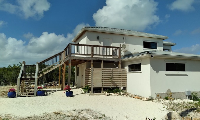 Bambarra Casa | 22 Seabreeze - Newest vacation rental on Middle Caicos!