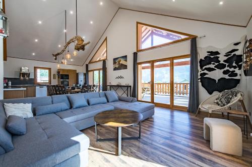 Saint-Jean-de-Maurienne Apartamento | 220m apartment with terrace for 14 people