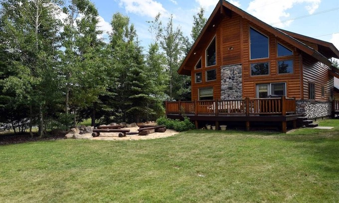 Island Park Cabina | ** Nuevo listado ** Mountain Lion Lodge | 20 minutos a Yellowstone!