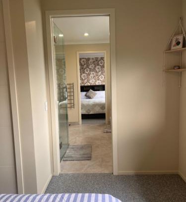 West Melton Casa | 23 Texel Crescent Black brick house