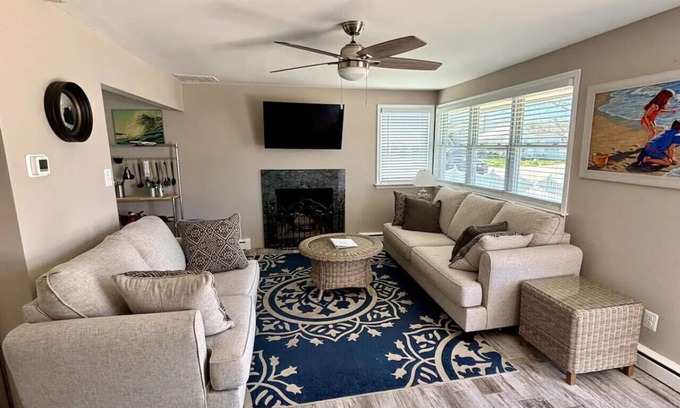 Brigantine Casa | 231 33rd St Unit A 2BR Beach Home Hideaway Parking