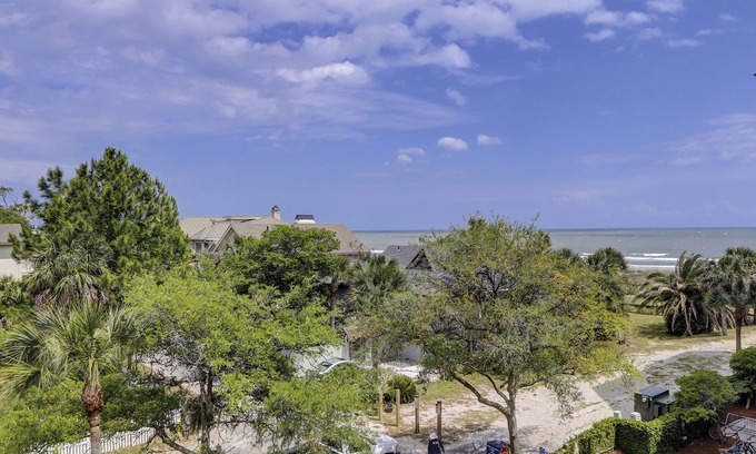 North Forest Beach Condominio | 2311 SeaCrest - OCEANVIEWS from the Atlantic Await!!