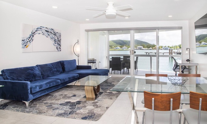 Jolly Harbour Chalet De Esquí | 232F South Finger, Jolly Harbour