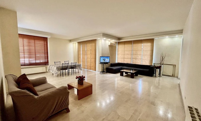 Zouk Mosbeh Apartamento | ⚡️24/7⚡️ 3BR Apt, with Jacuzzi + Terrace