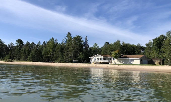 Millersburg Casa | 240 Feet of Private Sandy Lake Huron Beach!