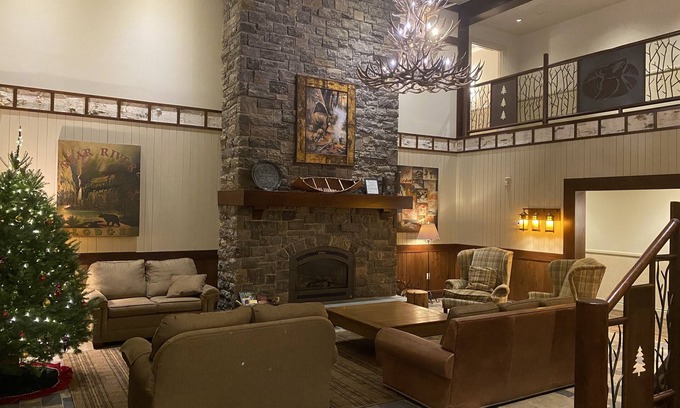 Stratton Mountain Condominio | 2400 sf 4BR/4BA STRATTON CONDO. Walk to Village. Pool, spa, sauna, game room.