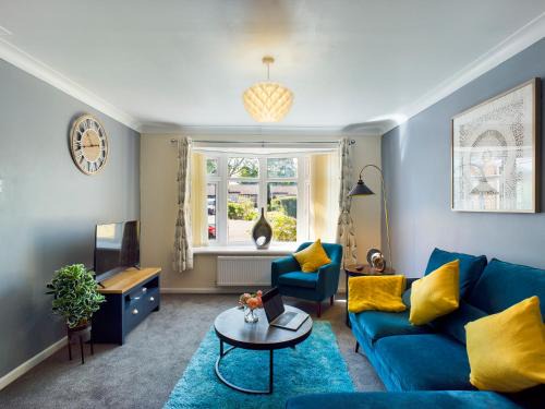 Telford Apartamento | 247 Serviced Accommodation in Telford- 3BR HOUSE