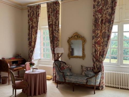 Lombron Casa | 24H LE MANS Château de Lauresse chambres d'hôtes Luxe