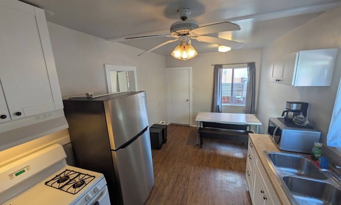 Ventura Casa | 25% Off Aug Comfy Beds,Close2Beach, Great Location