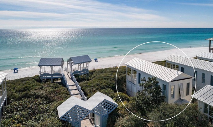 Seaside Casa | ¡NUEVA LISTA en Seaside! Frente al Golfo, 2 adultos solamente.