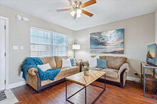 Chandler Park Villa | 251 Cherie Down Ln