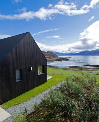 Breakish Casa | 25b Camuscross
